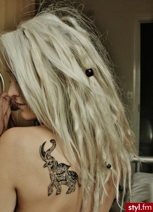 Blond Dredy Alternatywne Długie Fryzury