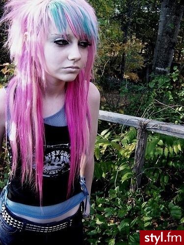 EMO Alternatywne Średnie Fryzury