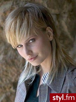 Średnie Fryzury