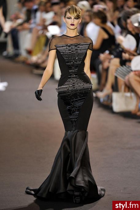 Sukienki Moda