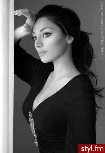 Średnie Fryzury