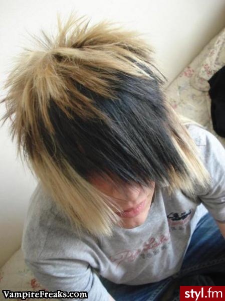 EMO Alternatywne Średnie Fryzury