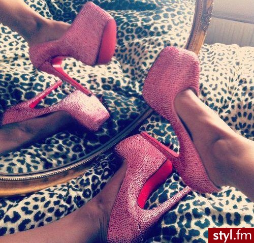 Szpilki Buty Moda