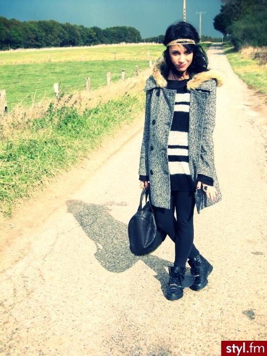 Jeżeli zdjęcie znajduje się już w galerii poproszę o link - Moda uliczna Inne Moda