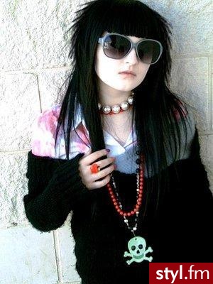 (\",) - EMO Alternatywne Średnie Fryzury