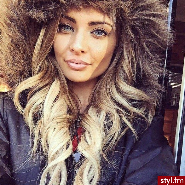 Blond Rozpuszczone Kręcone Na co dzień Długie Fryzury