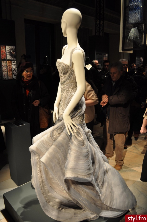 Sukienki Moda