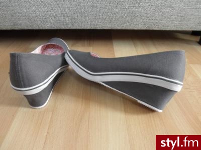 Pozostałe Buty Moda