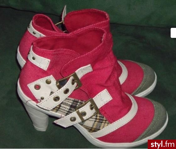 buty. :P - Pozostałe Buty Moda