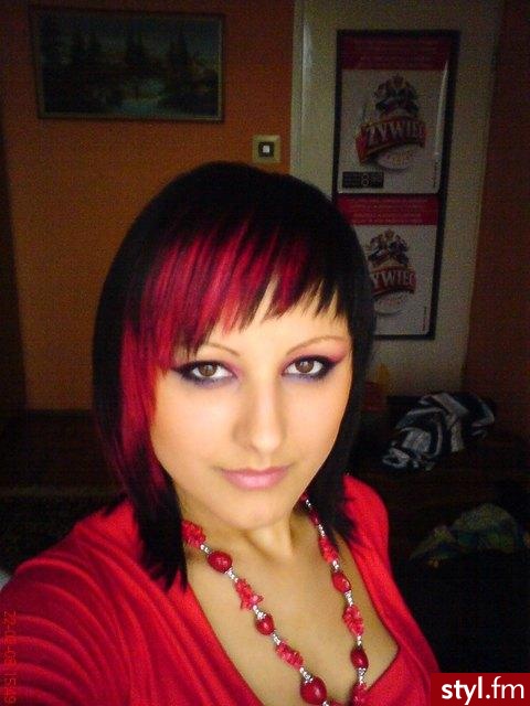 Średnie Fryzury