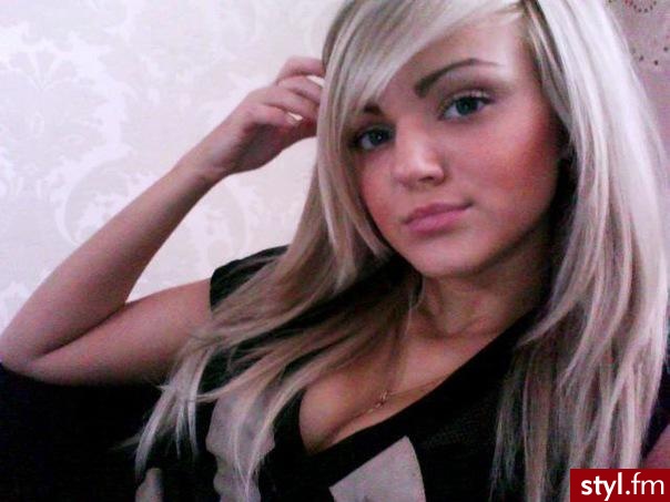 Blond Rozpuszczone Proste z grzywką Na co dzień Długie Fryzury