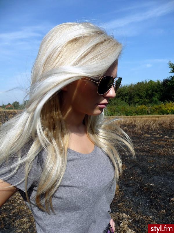 Blond Rozpuszczone Proste z grzywką Na co dzień Średnie Fryzury
