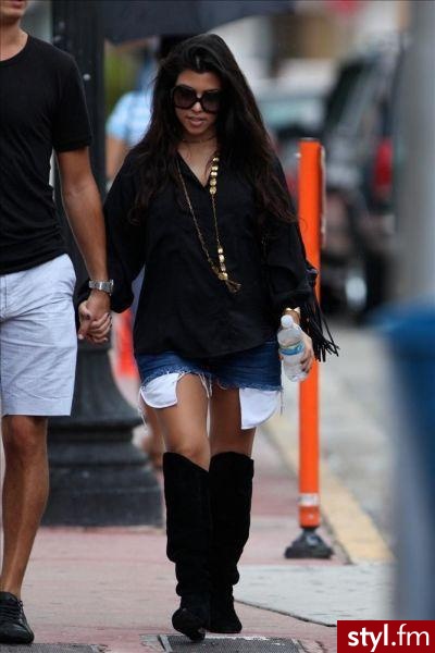 Kourtney Kardashian - Moda uliczna Inne Moda