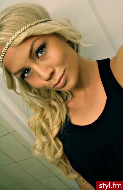 Blond Rozpuszczone Kręcone Na co dzień Długie Fryzury