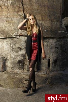 Jeżeli zdjęcie znajduje się już w galerii poproszę o link - Moda uliczna Inne Moda