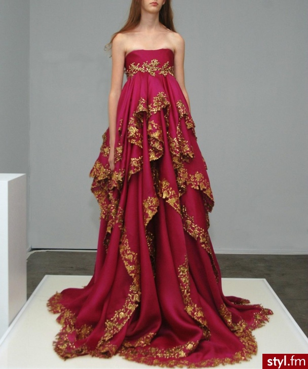 Sukienki Moda