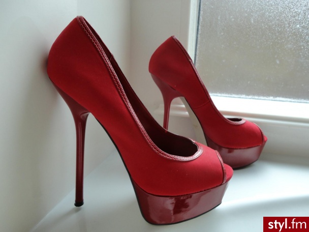 Szpilki Buty Moda