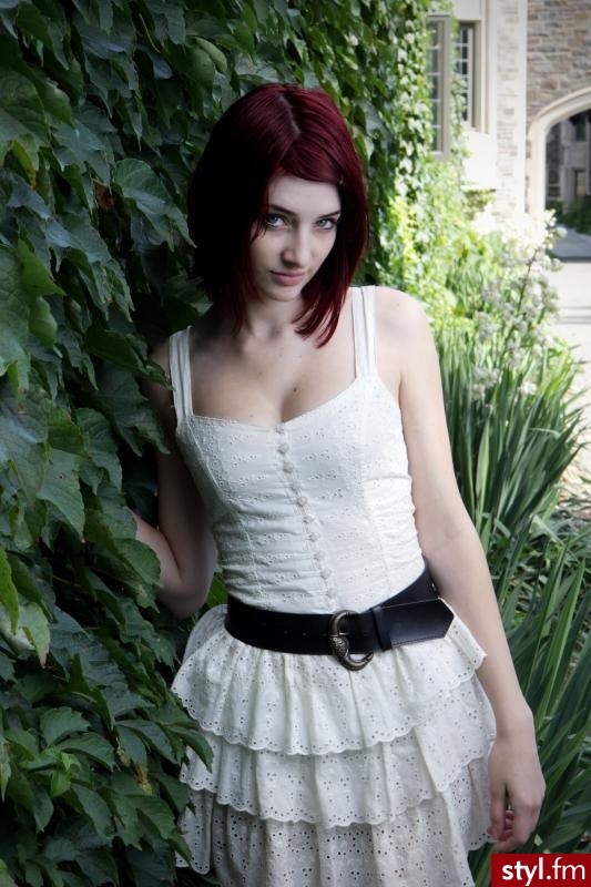 Susan Coffey - Sukienki Moda