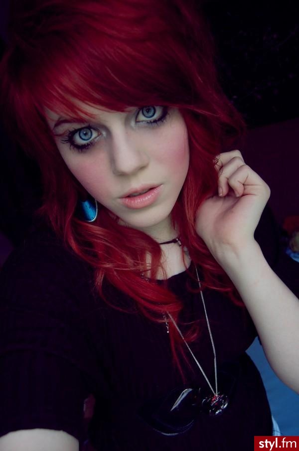 Średnie Fryzury