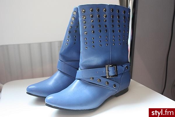Jeżeli zdjęcie znajduje się już w galerii poproszę o link - Pozostałe Buty Moda