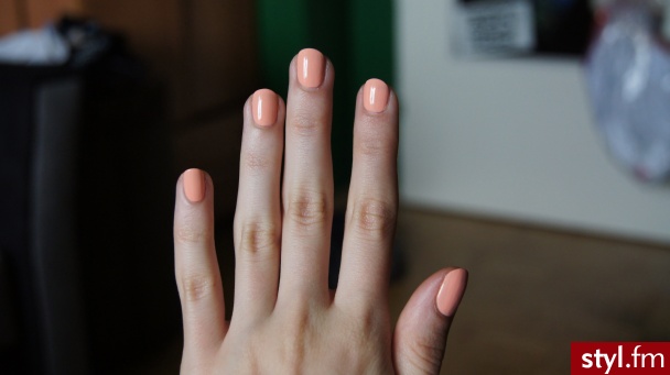 Max Factor - 28 "Pretty in Pink" - Kwadratowe Naturalne Paznokcie