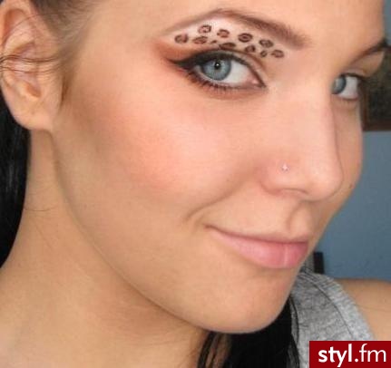 http://www.papilot.pl/style/36800/0/Cetki-Kamili.html#picture - Makijaże