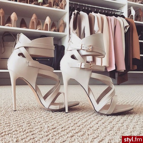 Szpilki Buty Moda