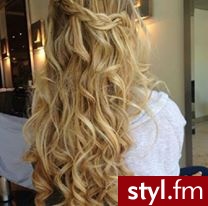 Blond Rozpuszczone Kręcone Na co dzień Długie Fryzury