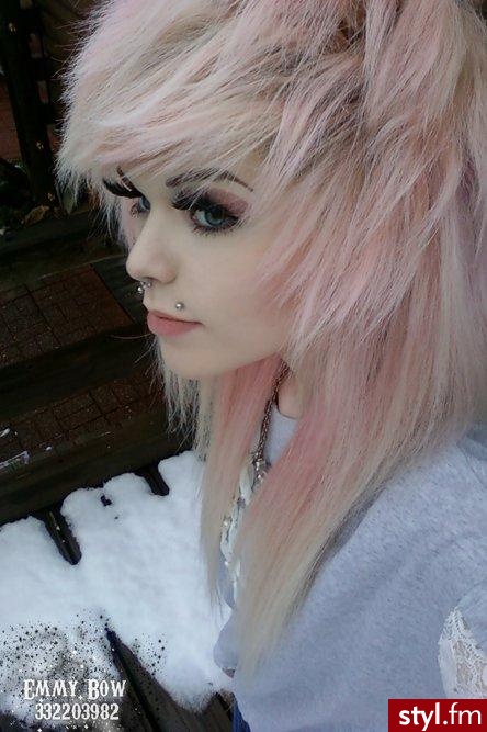 EMO Alternatywne Średnie Fryzury