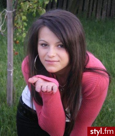 Średnie Fryzury
