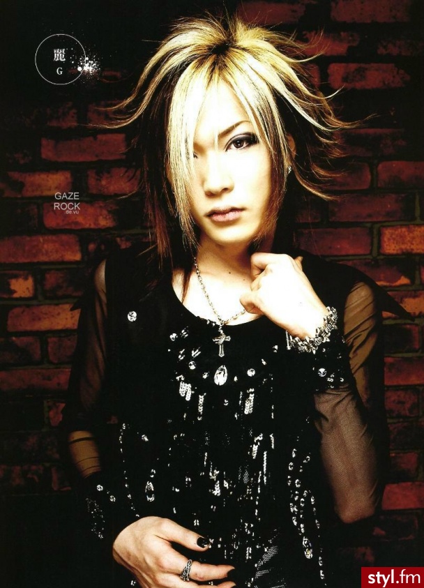 Uruha - Średnie Fryzury