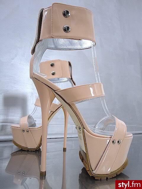 Szpilki Buty Moda