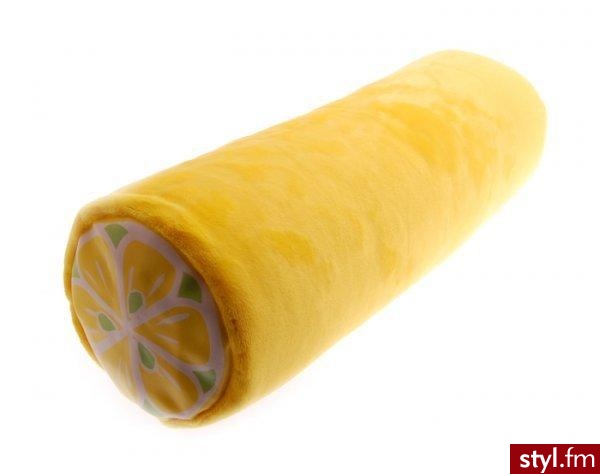 Poduszka z kolekcji "The Fruit Cushion". Cena: 49,50 zł - Misz-masz