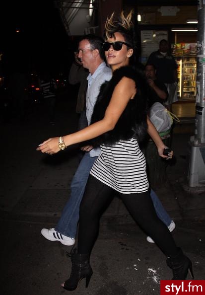 Rihanna - Moda uliczna Inne Moda