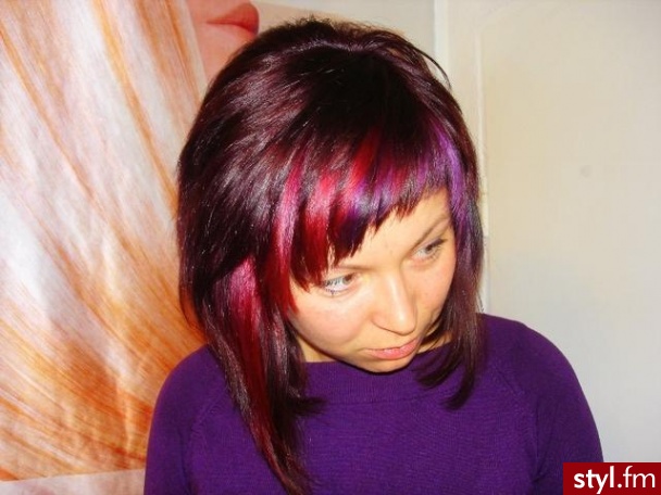 Salon Fryzjerski ,,Gabriela''Kahles Gabriela - Punk Rock Alternatywne Średnie Fryzury