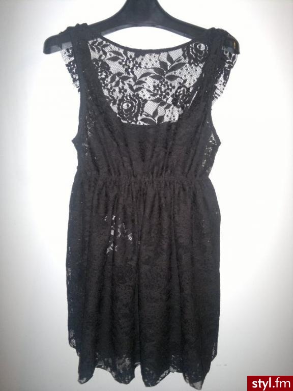 Sukienki Moda
