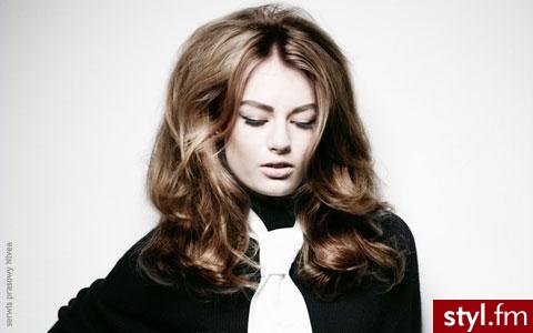 Średnie Fryzury