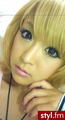 Nana Suzuki Gyaru Popteen - Krótkie Fryzury
