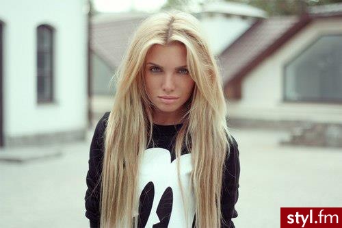 Blond Rozpuszczone Proste Na co dzień Długie Fryzury