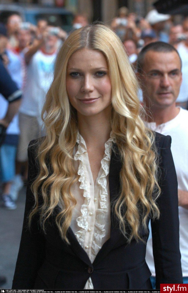 GWYNETH PALTROW - Blond Rozpuszczone Kręcone Na co dzień Długie Fryzury