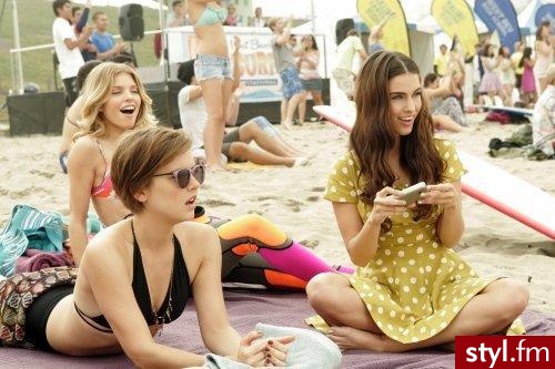 Jessica Stroup - Na plażę Bielizna Moda