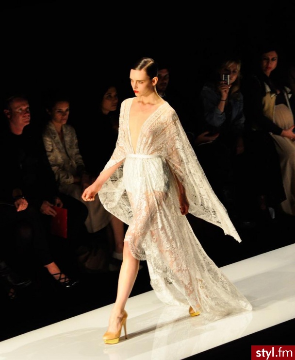Sukienki Moda