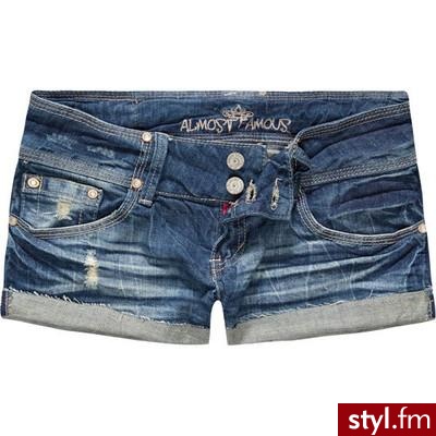 ALMOST FAMOUS Embellished Back Womens Shorts - Polyvore. Pobrano ze strony: http://www.polyvore.com/almost_famous_embellished_back_womens/thing?id=18793372 - Pozostałe Ciuchy Moda