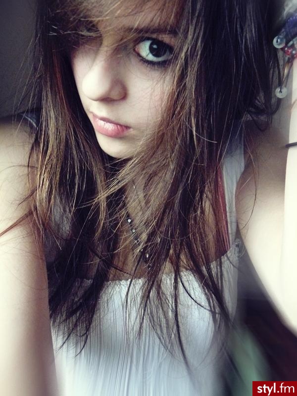 Średnie Fryzury