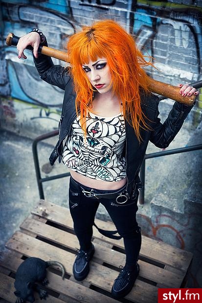 Średnie Fryzury