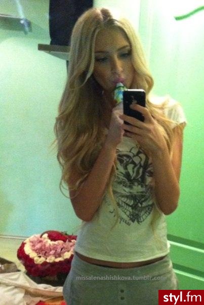 Blond Rozpuszczone Proste Na co dzień Długie Fryzury