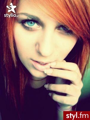 x - Średnie Fryzury