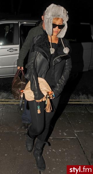Rihanna - Moda uliczna Inne Moda