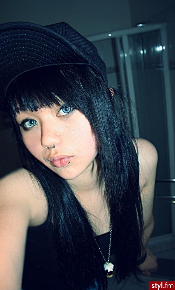 Średnie Fryzury