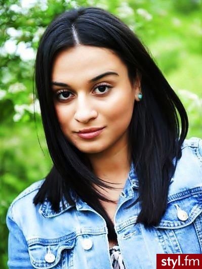 Średnie Fryzury